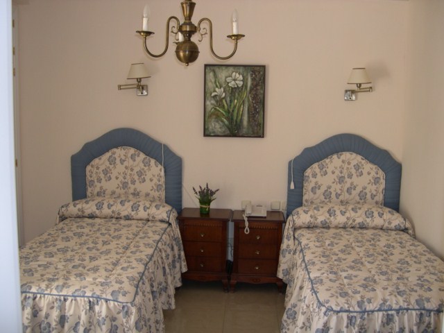 DSCN1327-640×480-1.jpg